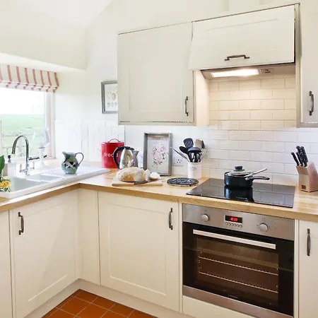 Mulgrave Cottage-ixc Burniston